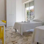 Casa Liliana Gialla