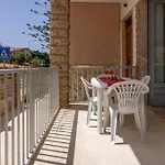 Dom wakacyjny Casa Liliana Gialla
