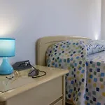 Casa Liliana Gialla بيت للعطل