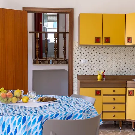 Holiday home Casa Liliana Gialla *