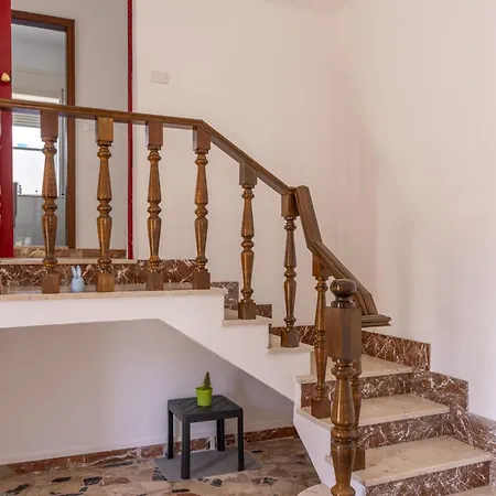 Casa Liliana Gialla * Cava d'Aliga