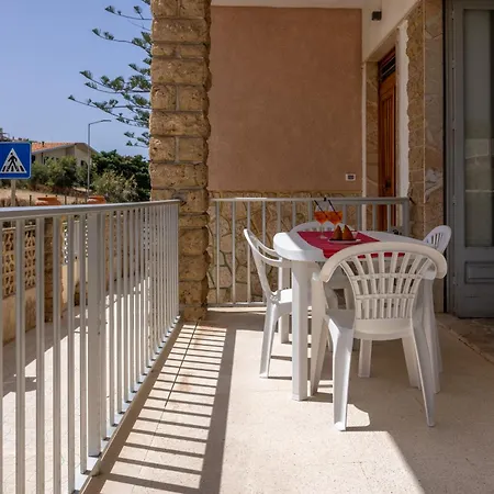 Holiday home Casa Liliana Gialla